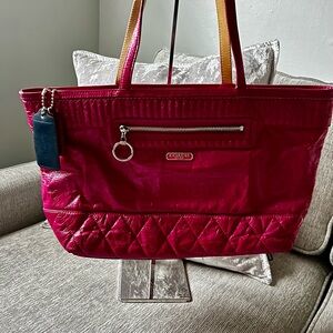 Coach Fuchsia Pink Patent Leather Shoulder Bag